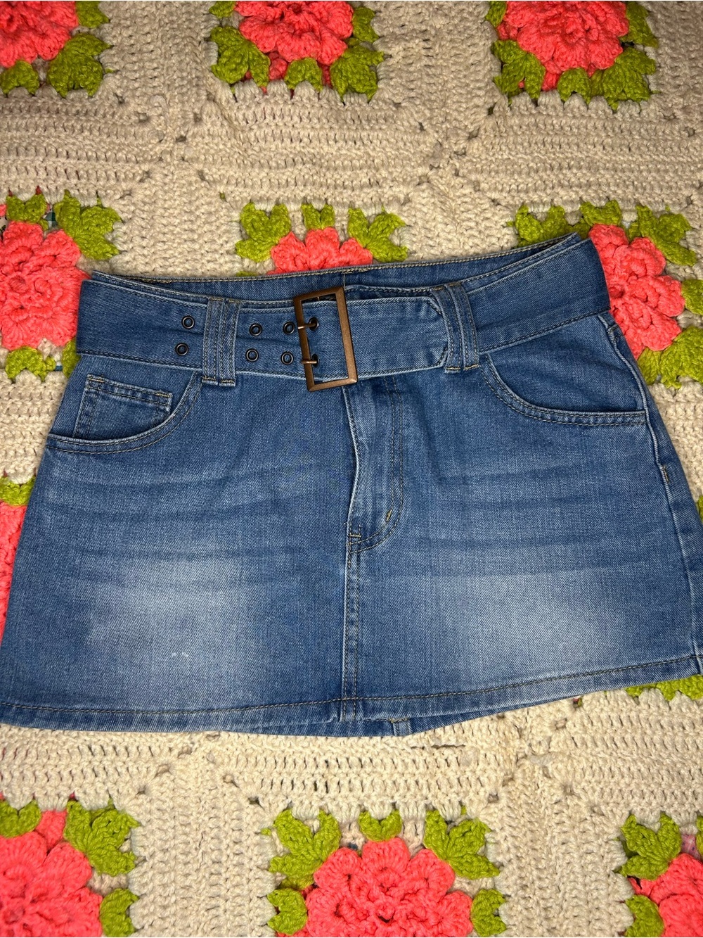 Y2K Sincerely Jules Blue Low Rise Denim Mini Skirt with Brown Buckle Belt